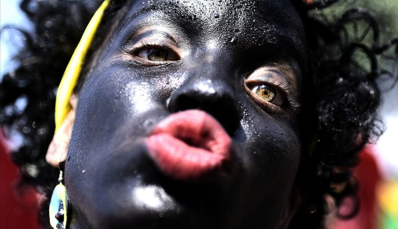 Rostro de la danza de son de negro.