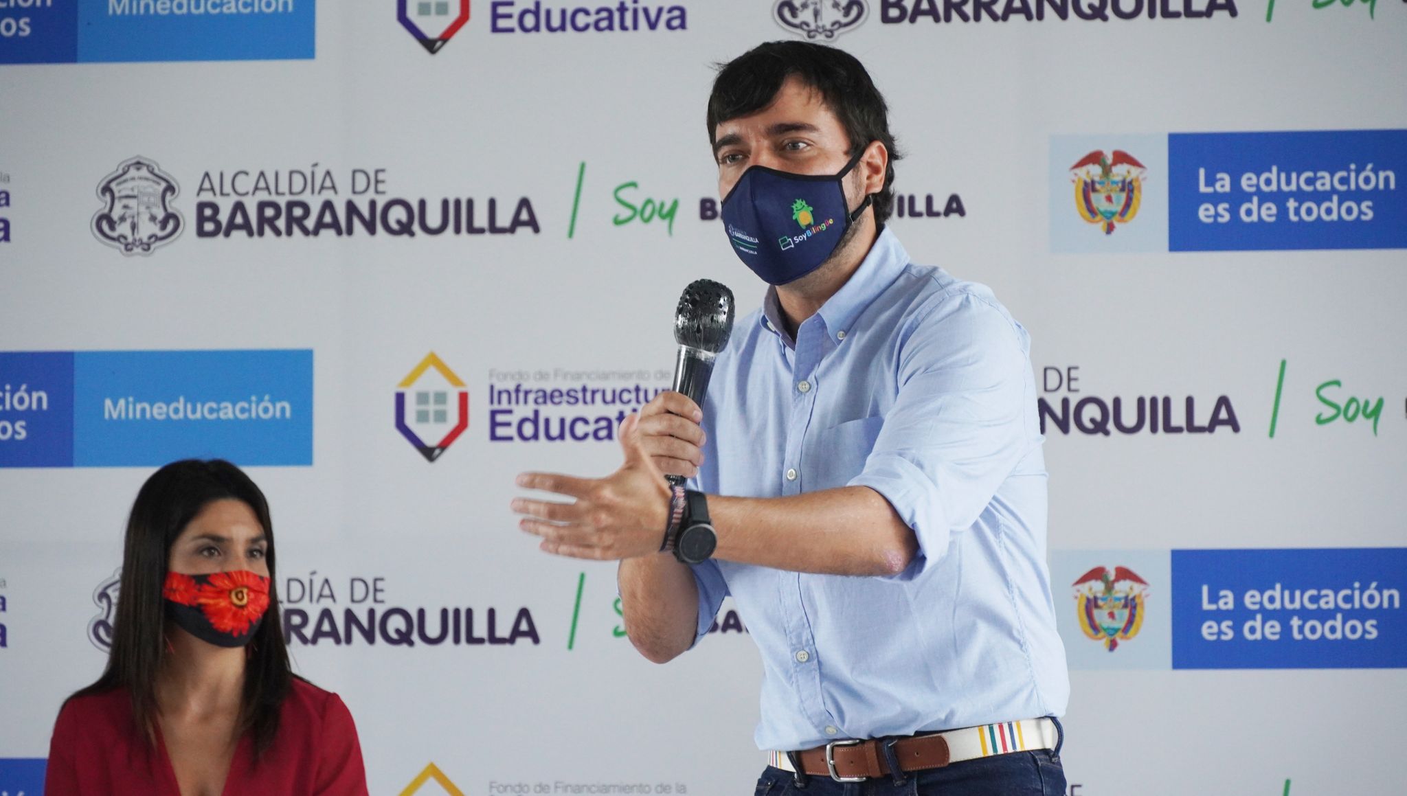Ministra de Educación y Alcalde en la inauguración de la IED Calixto Álvarez