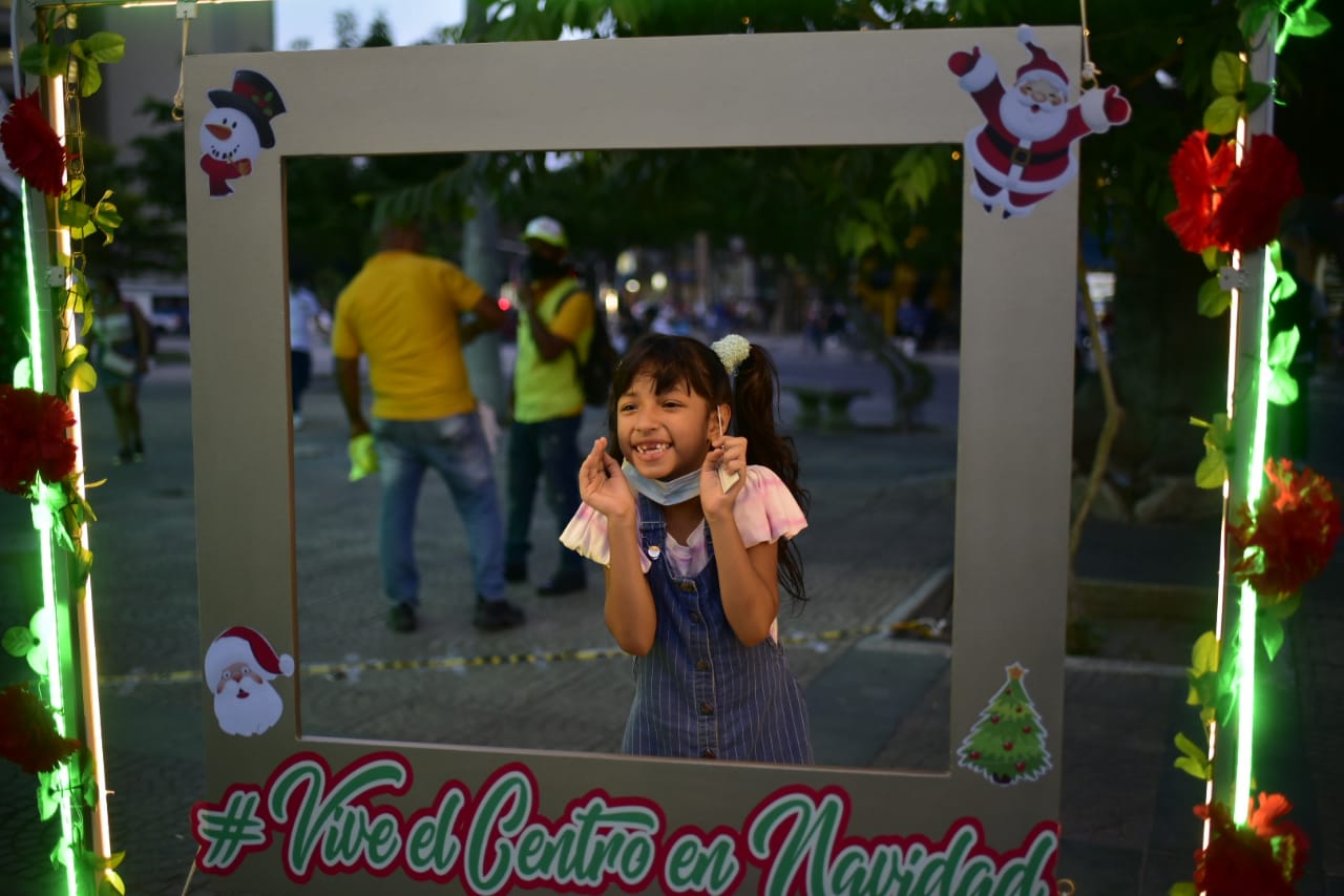 Los niños se divierten en el Paseo Bolívar