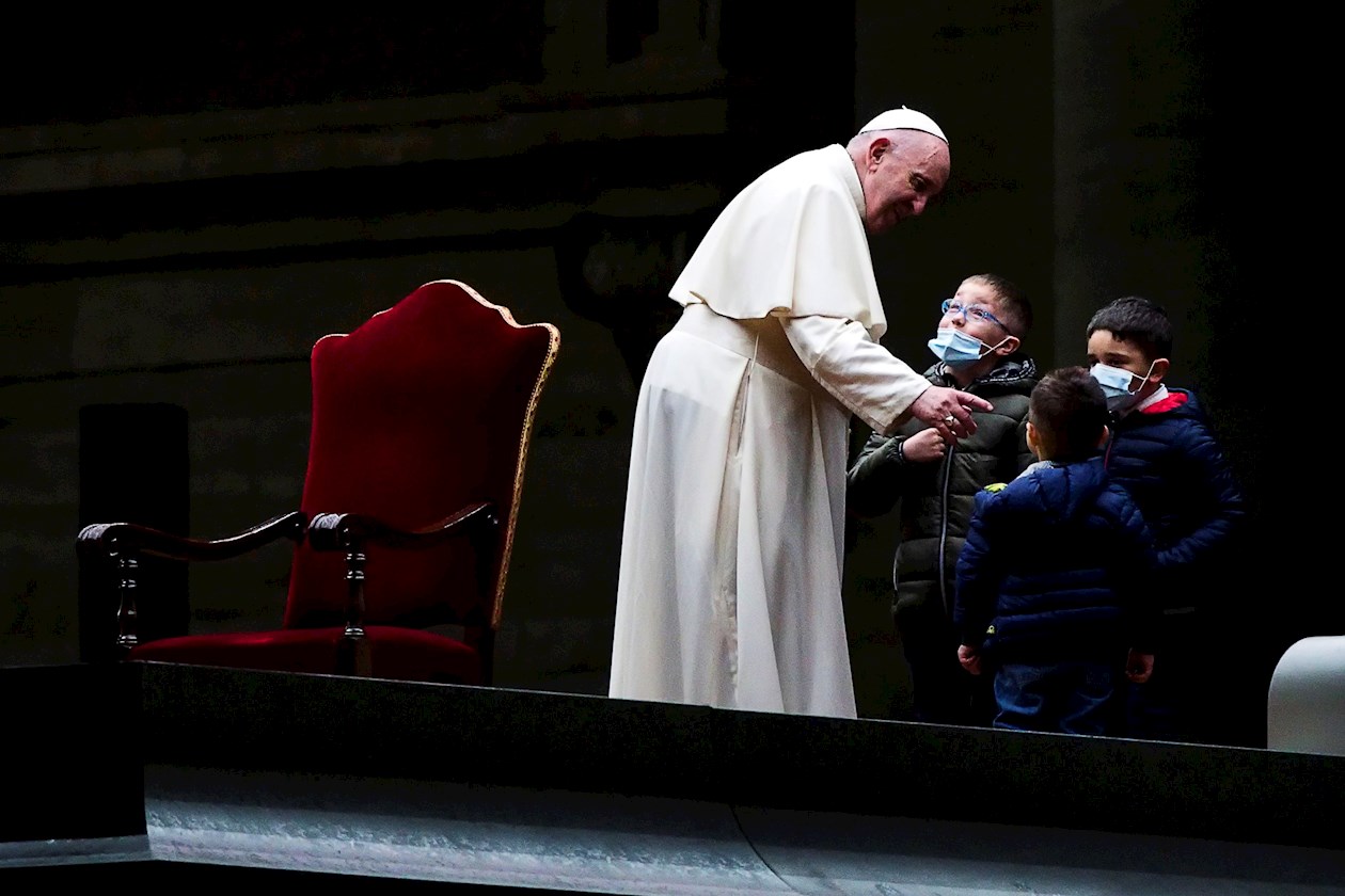 El Papa se solidariza con los niños en medio de la pandemia del Covid-19.