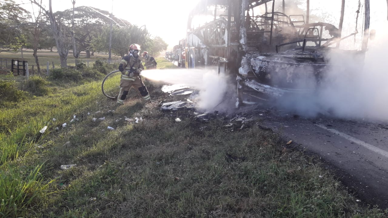 Bus que se incendió