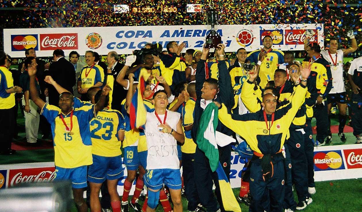 Colombia, campeón de la Copa América 2001. 