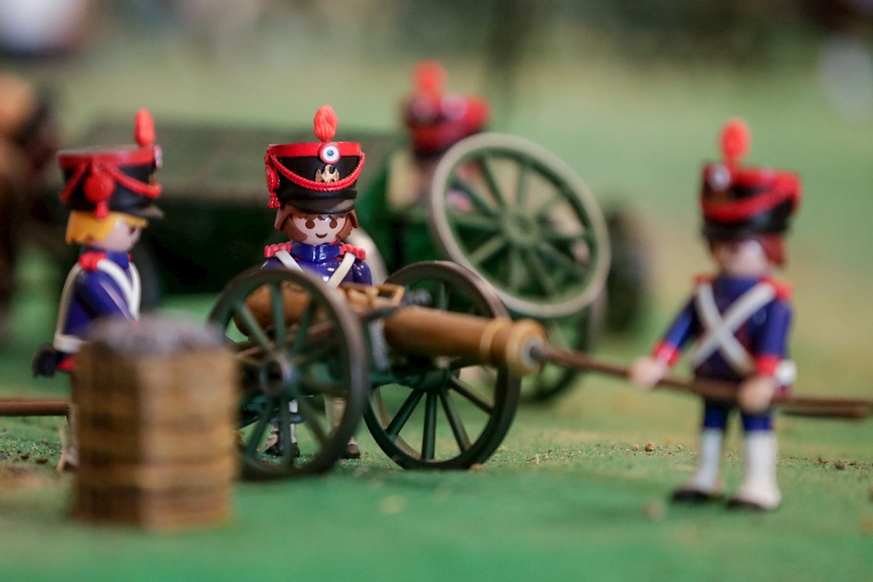 Con motivo del bicentenario de la muerte de Napoleón, el museo de Wellington, en Bélgica, organiza una exposición con 2.000 figuras de Playmobil.