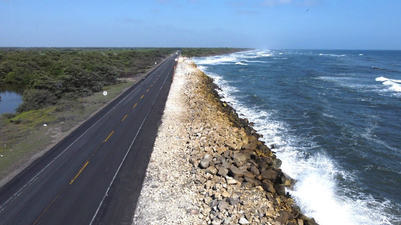 Zona afectada por la erosión costera.