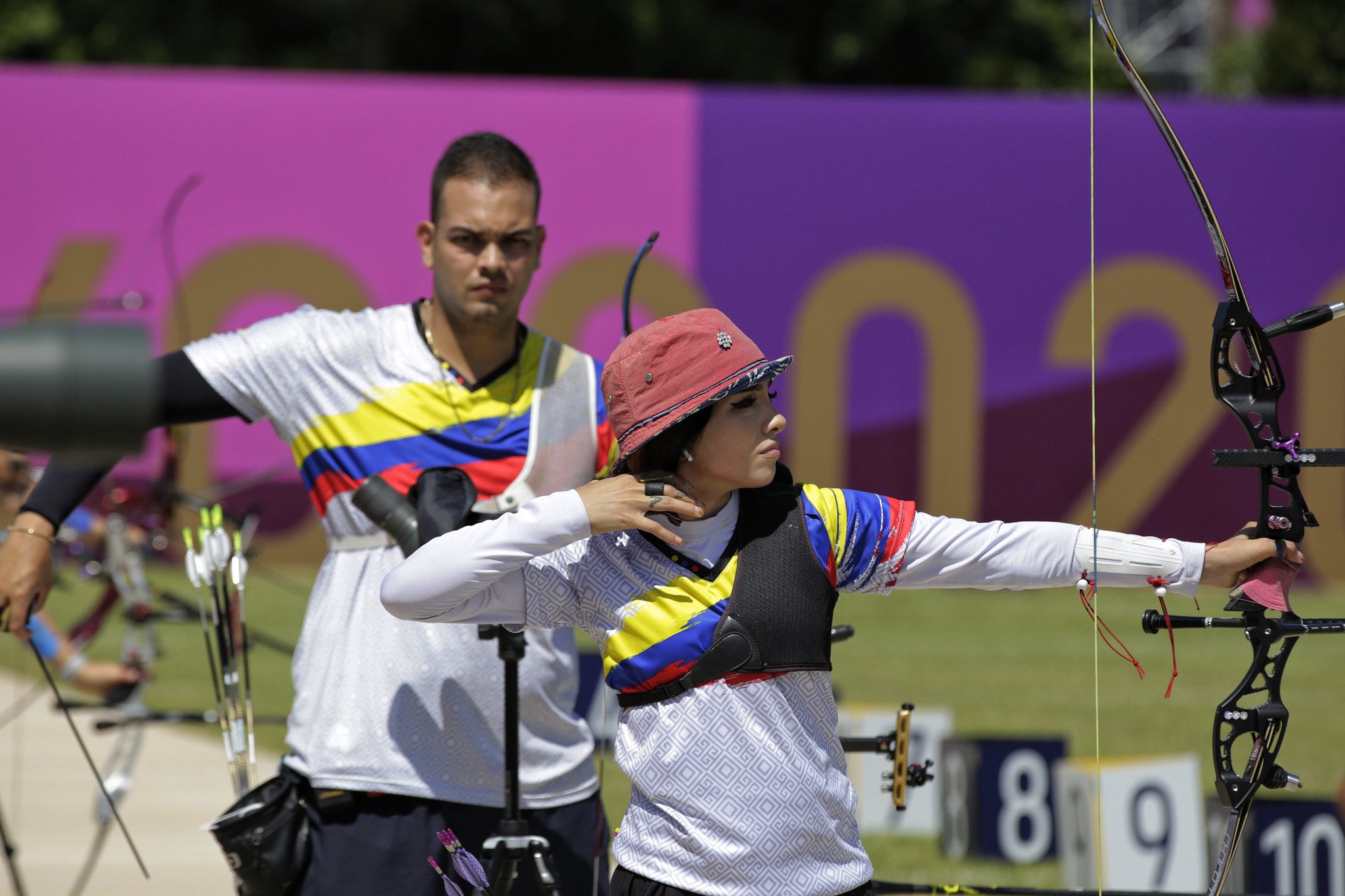 Acosta y Pineda fueron los primeros deportistas en llegar a la Villa. 