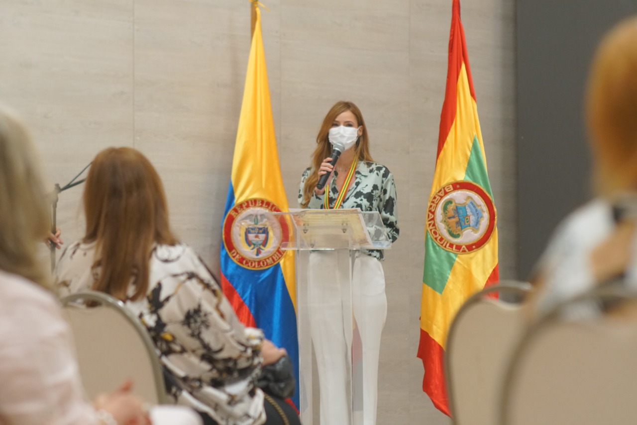 El Concejo de Barranquilla le otorgó a Silvana Puello, primera dama del Distrito, la medalla de Gran Mujer.