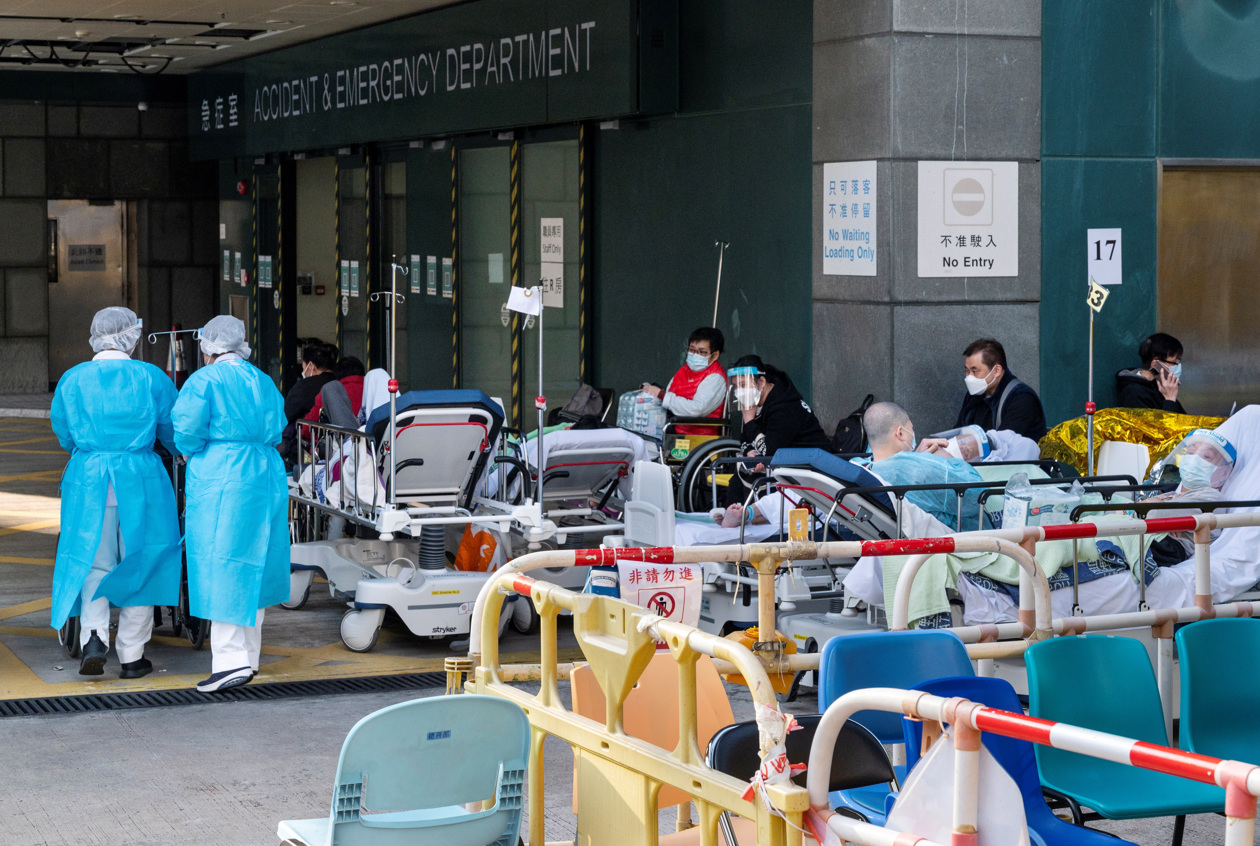 Colapso hospitalario en Hong Kong.