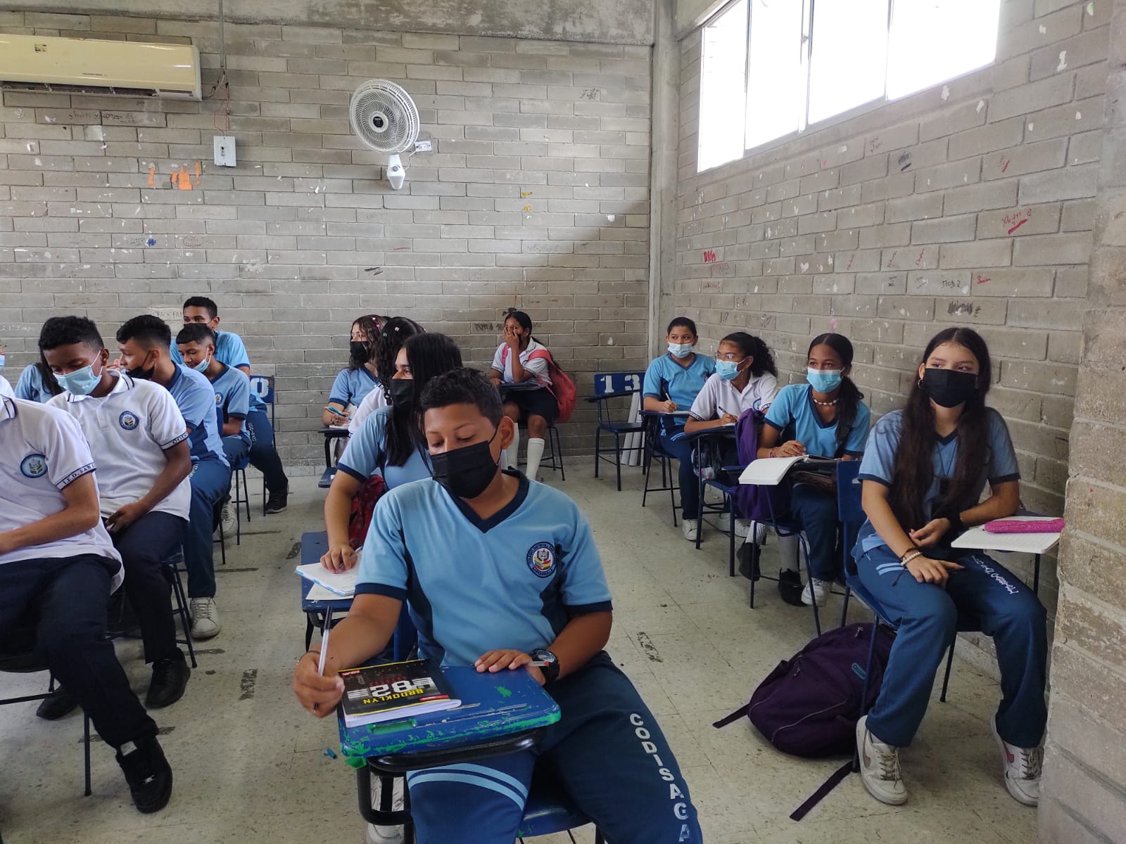 Juana Estrada en su aula de clases