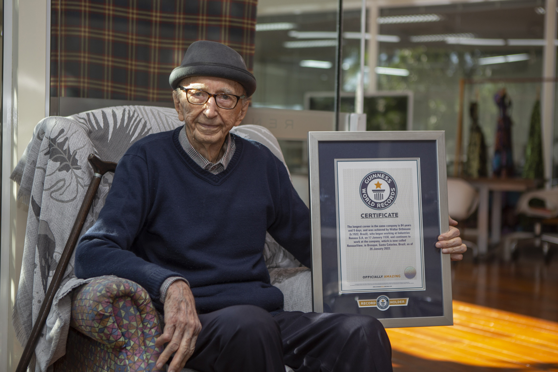 Walther Orthman ganó el récord Guinness por la carrera profesional más larga.
