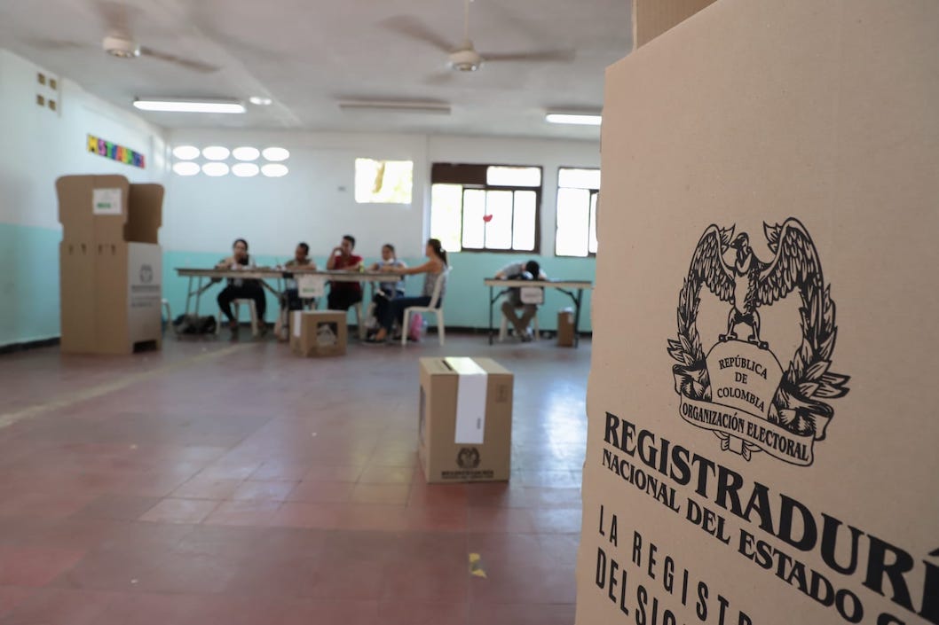 Apatica participación en el Colegio Inem.