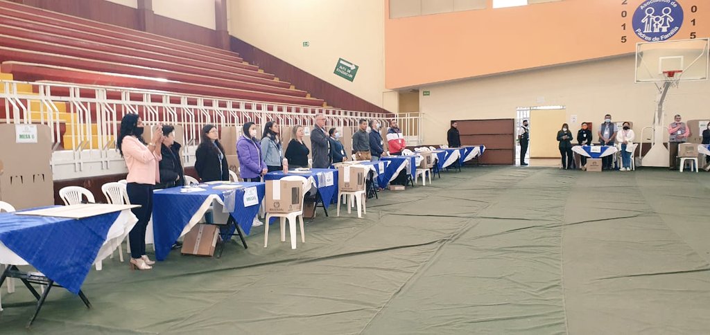 Mesas de votación en Quito.