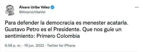 Tuit del expresidente Álvaro Uribe
