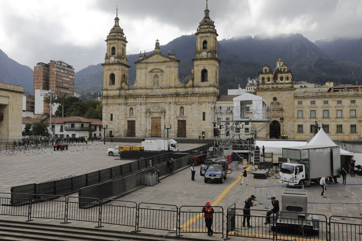 Bogotá se blinda con 15.000 policías y militares para la investidura de Petro