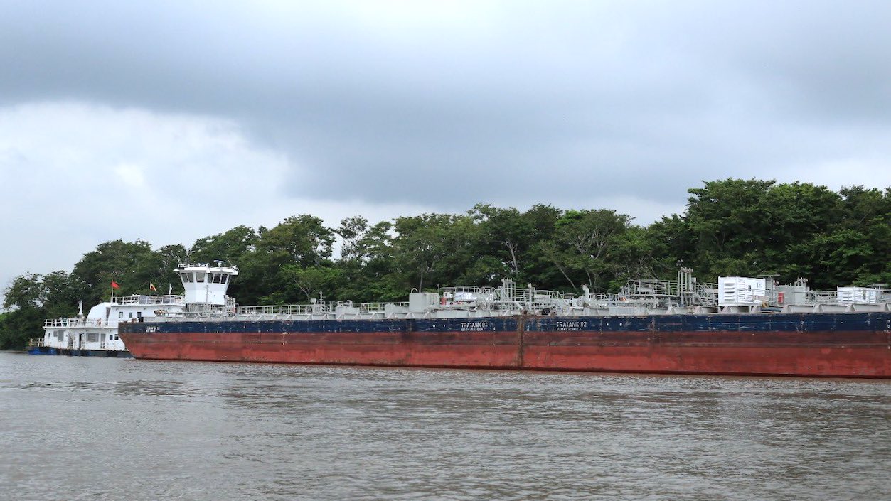 El Canal del Dique permite el transporte de hidrocarburos hasta la Refinería de Cartagena.
