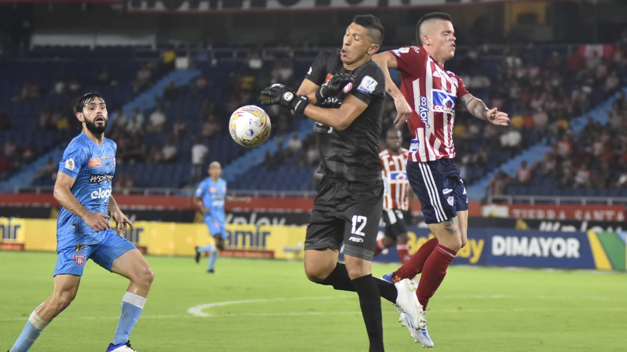 El arquero Ramiro Sánchez fue una de las figuras del partido.