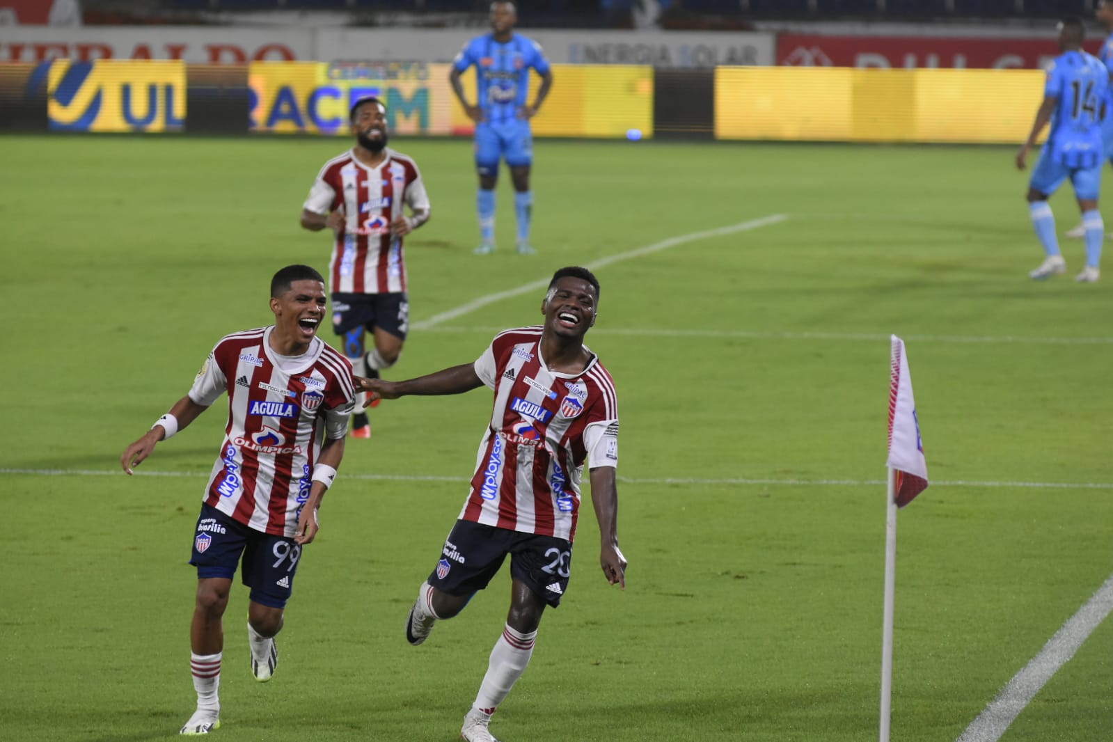 Celebración de José Enamorado y Déiber Caicedo.