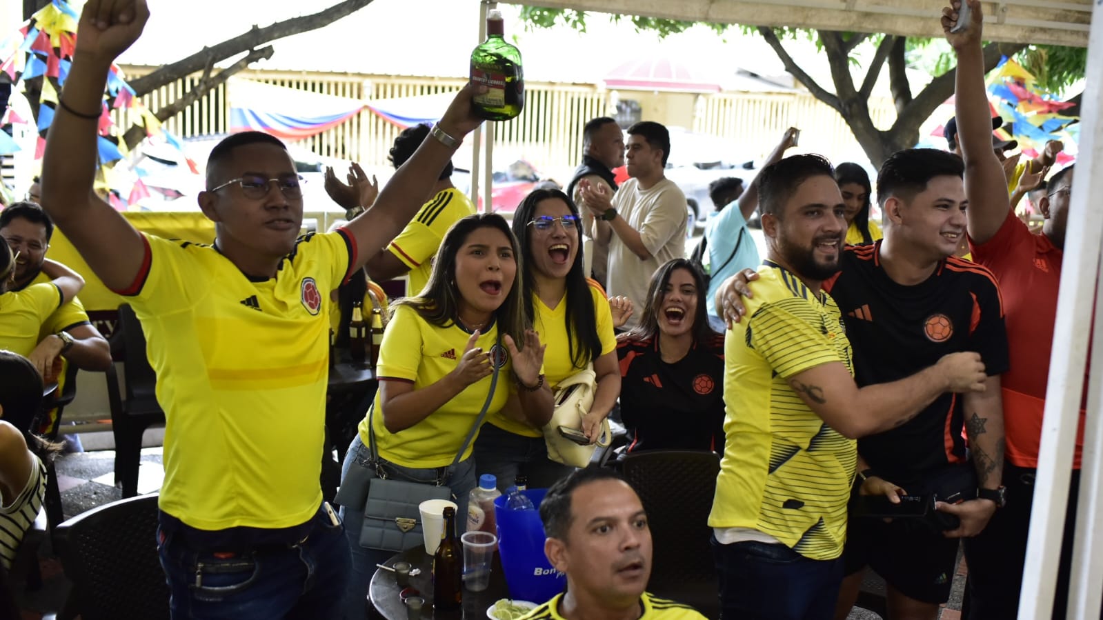 La goleada, la clasificación a semifinales e igualar el récord de partidos sin perder, llevaron a la celebración.