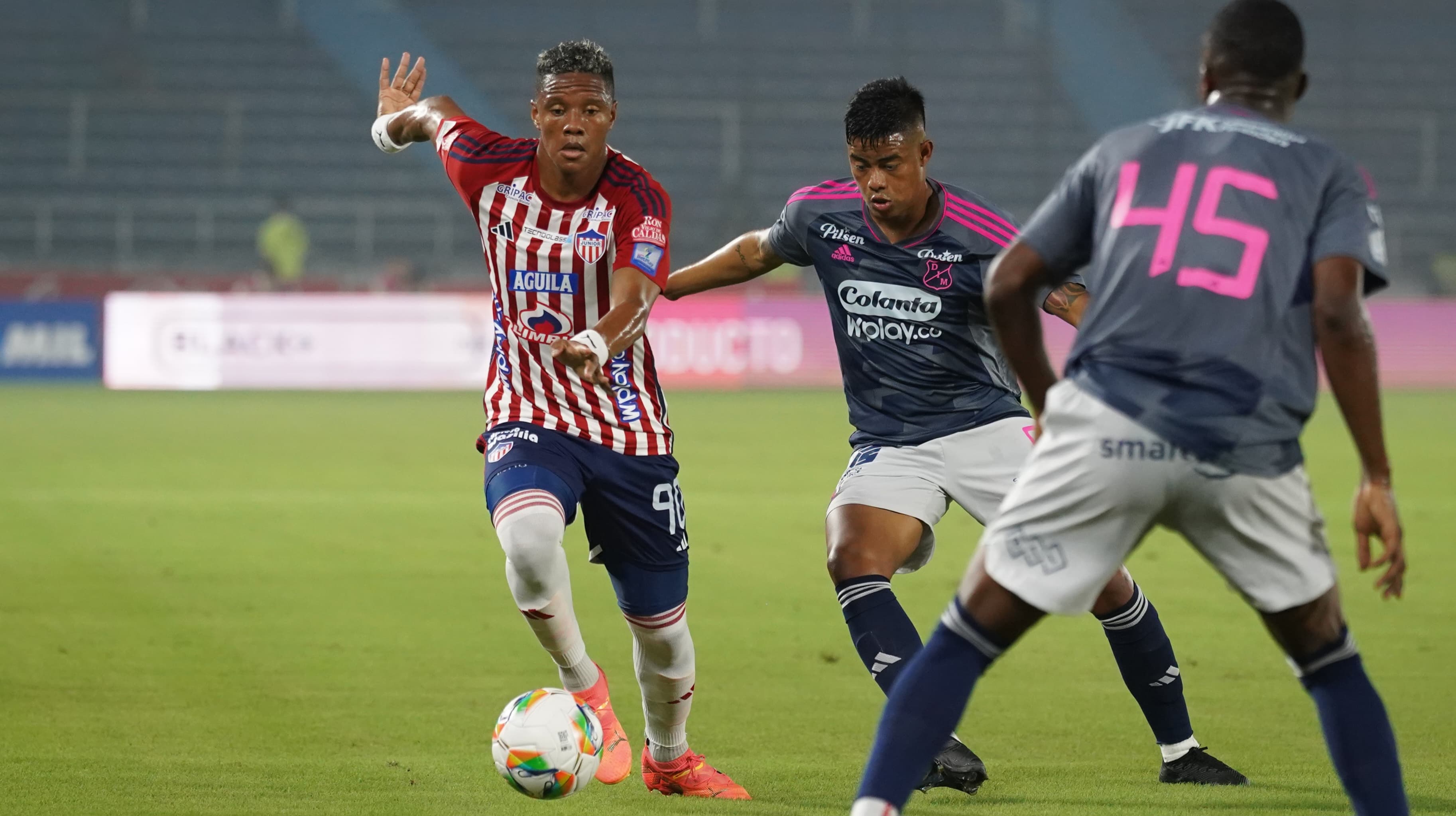 Partido de Junior y DIM disputado este miércoles en el Metropolitano.