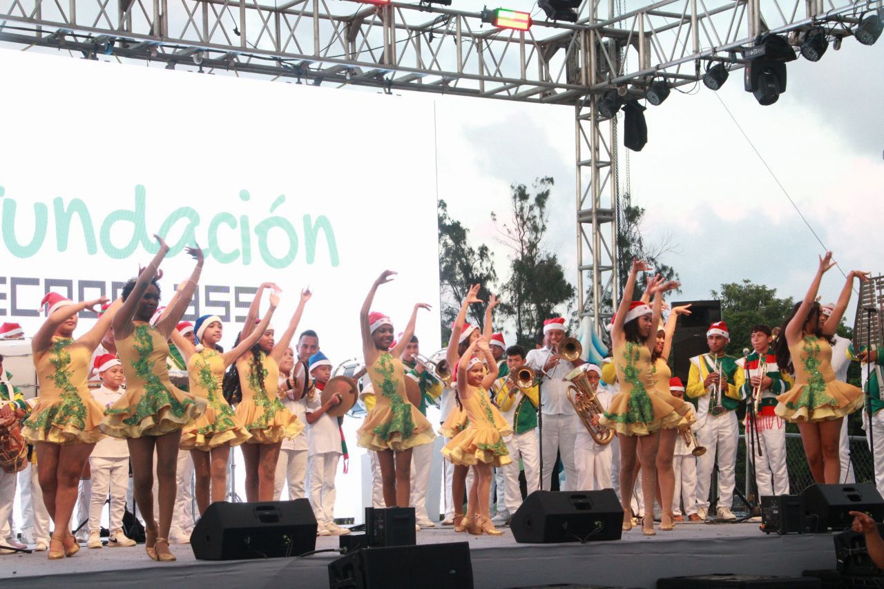 Show de Navidad en la Ventana de Sueños.