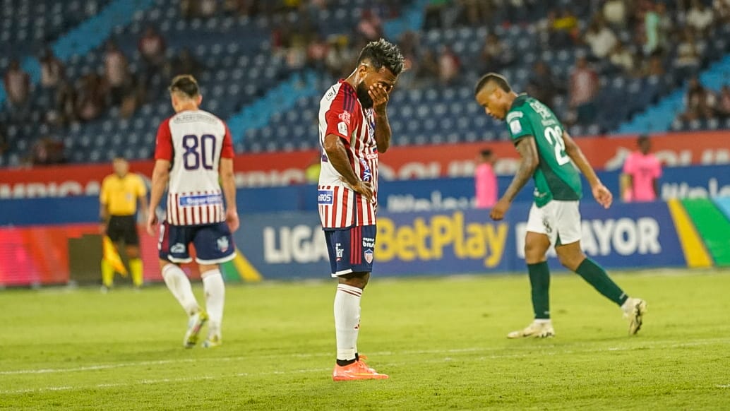 Aspecto del partido entre Junior y Deportivo Cali. 