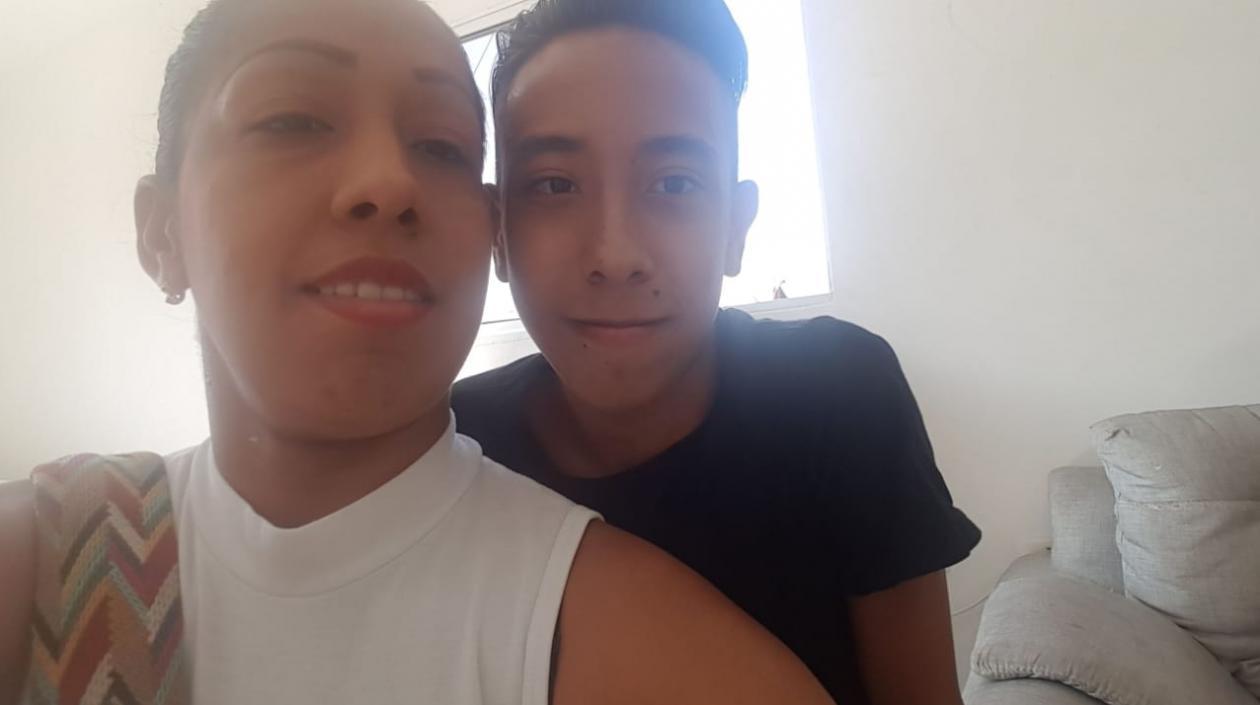 Milena Patricia Hernández y su hijo. La mamá autorizó la publicación de esta imagen. 