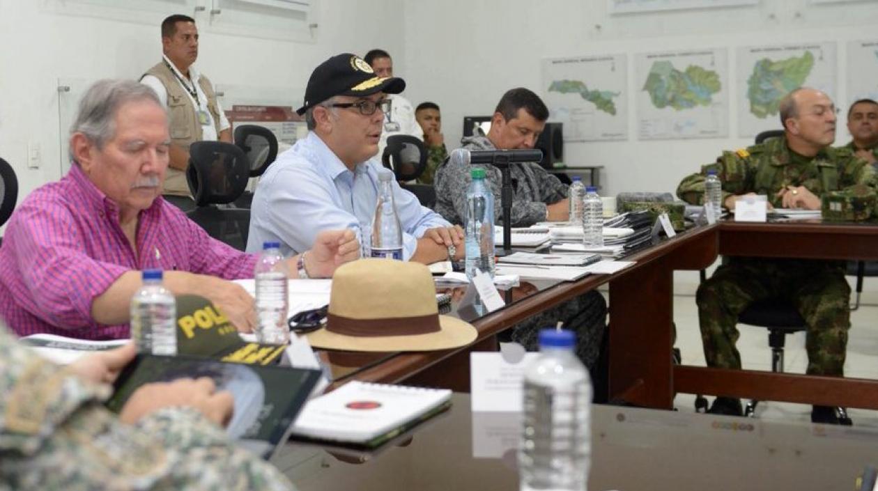 Presidente Iván Duque en un consejo de seguridad. Lo acompaña el Ministro de Defensa, Guillermo Botero.