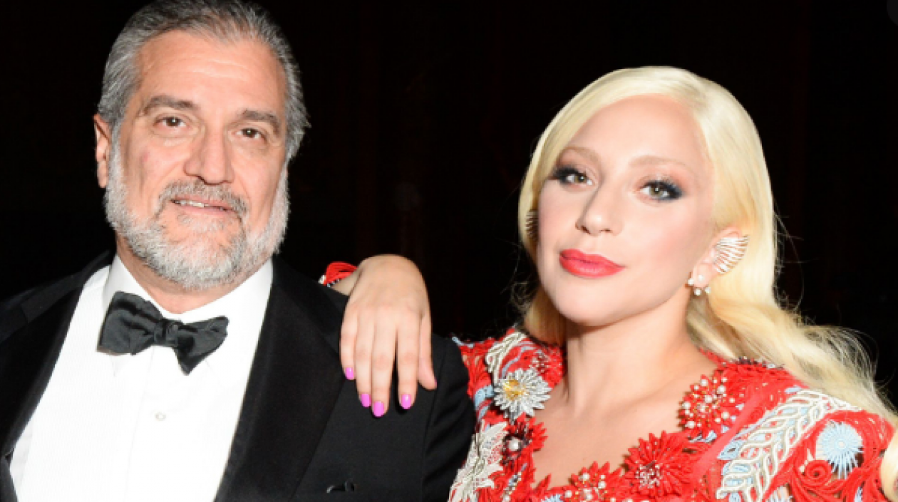 Joe Germanotta junto a su hija, la cantante Lady Gaga.