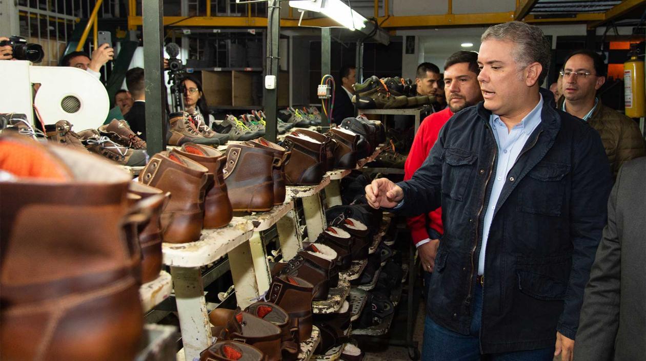 El Jefe de Estado durante una visita pasada a microempresarios en el barrio Restrepo de Bogotá. 