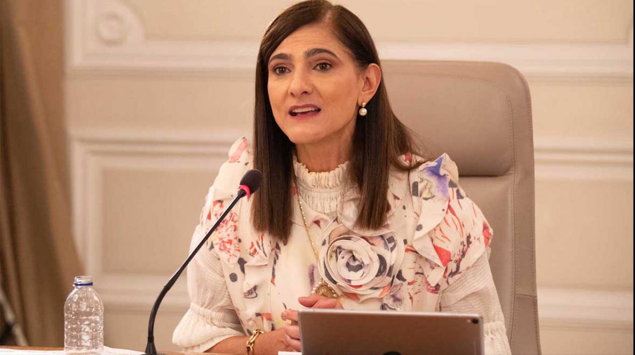 Ángela María Orozco, Ministra de Transporte.