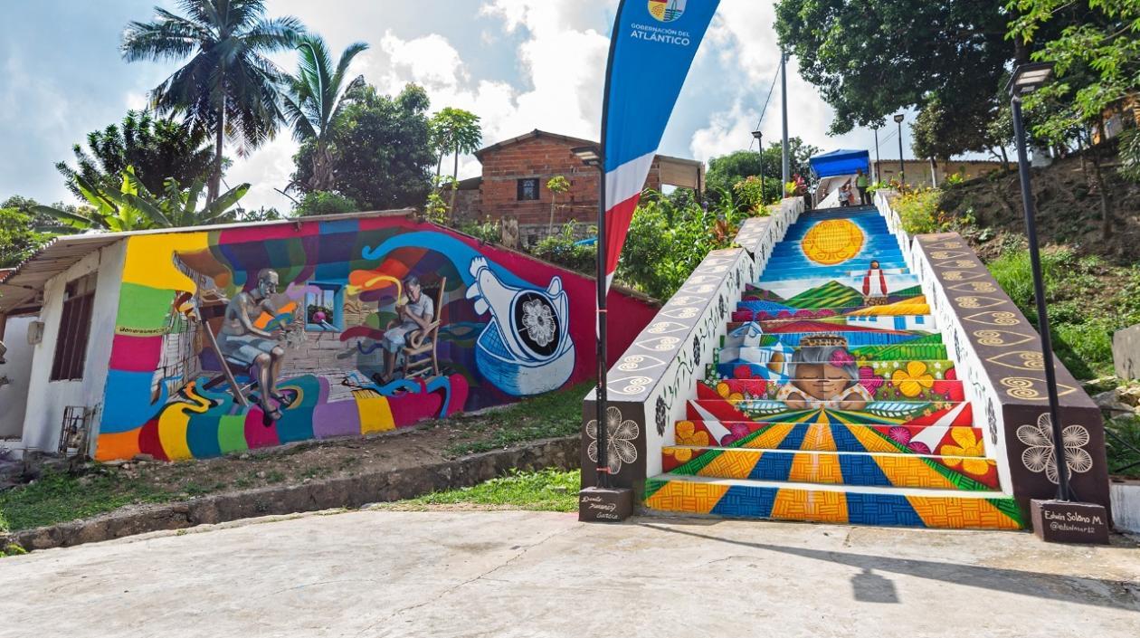 Mural en escaleras  “Un tejido de historias y sueños" en Usiacurí.