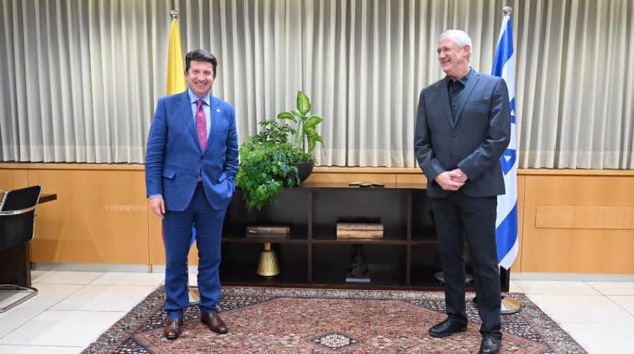 El ministro Diego Molano visitó a Benjamín Gantz, ministro de Defensa de Israel.