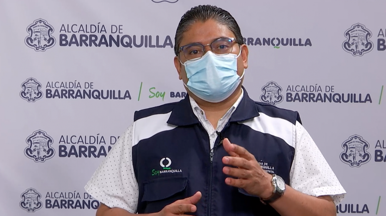 El secretario de Salud del Distrito, Humberto Mendoza.