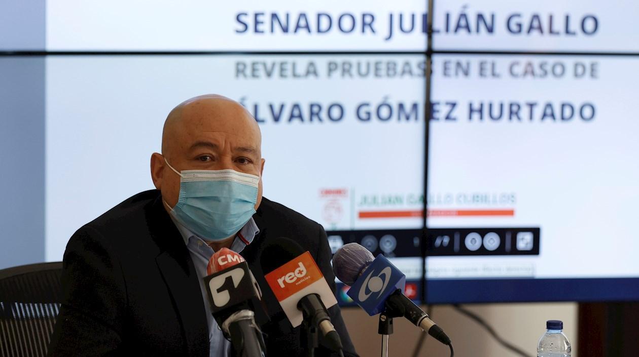 El senador Julián Gallo, conocido como 'Carlos Antonio Lozada'.