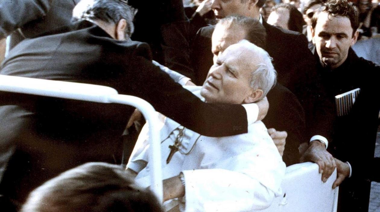 El Papa Juan Pablo II en el atentado el 13 de mayo de 1981.