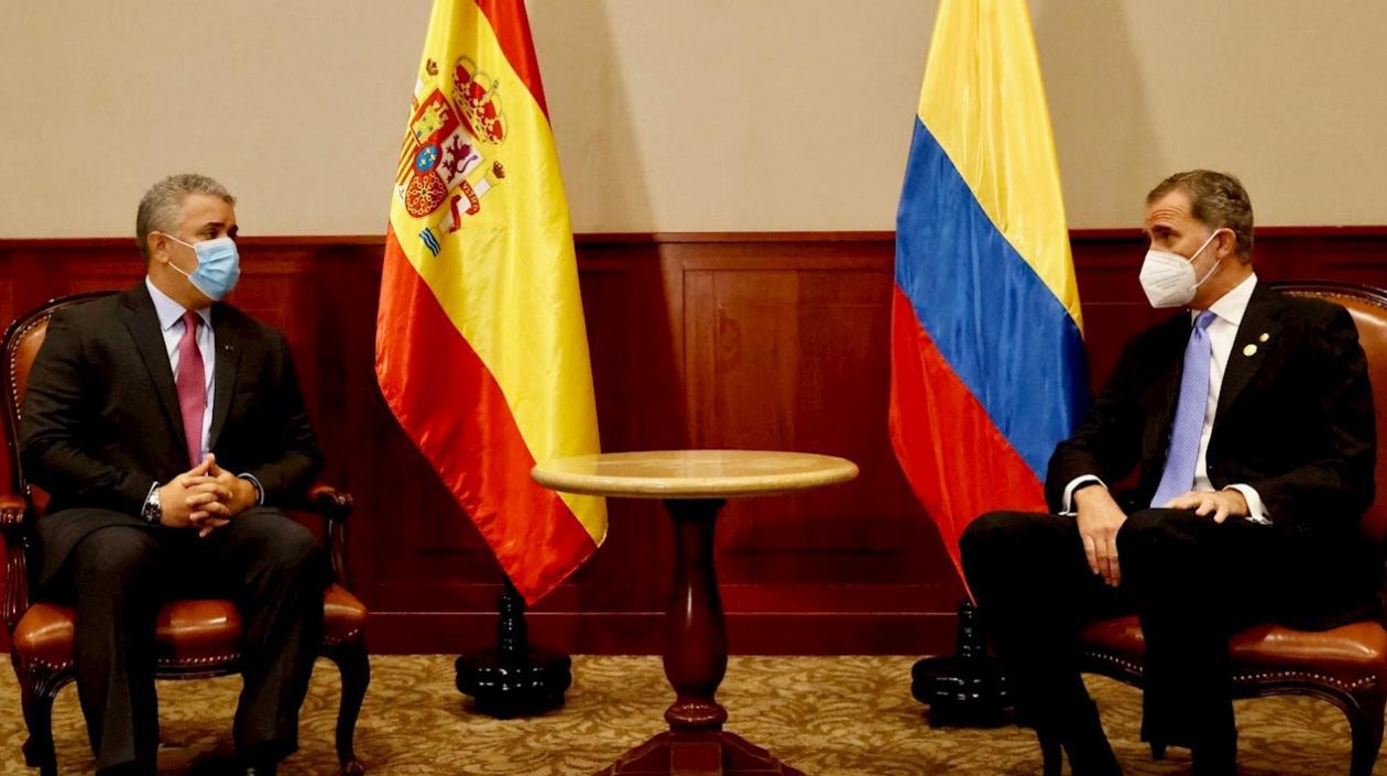 El presidente de Colombia Iván Duque, en una reunión con el rey Felipe VI este miércoles en Lima.