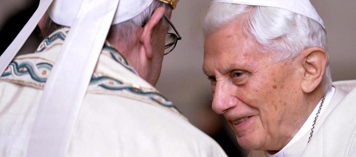 Benedicto XVI fue elegido Papa en el primer cónclave del siglo XXI (2005).