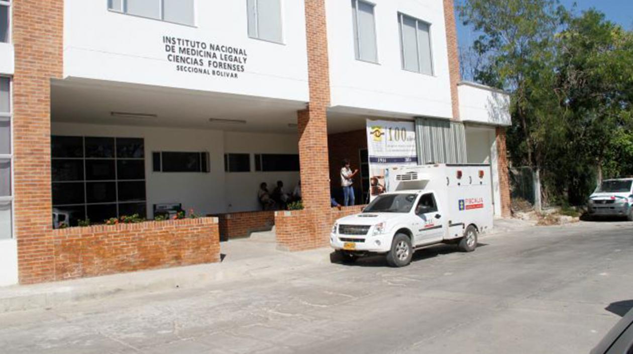 Los tres hombres asesinados fueron llevados a Medicina Legal, en Cartagena. 