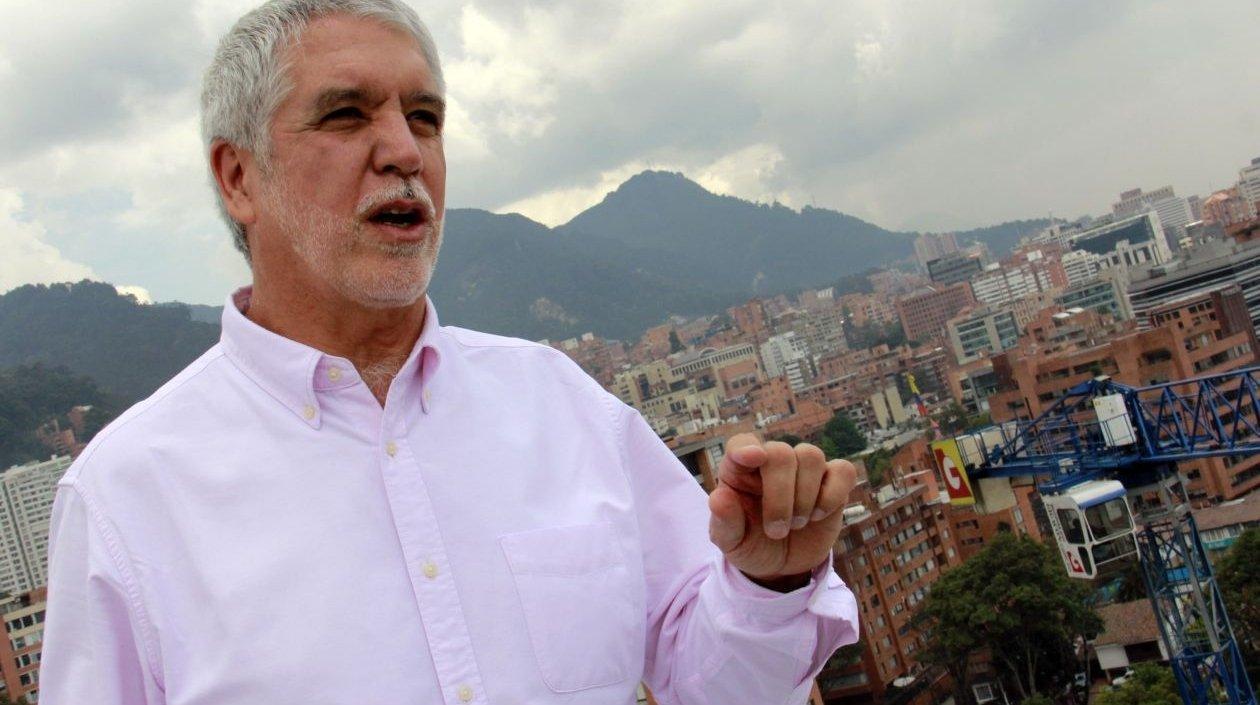 El exalcalde de Bogotá y precandidato presidencial Enrique Peñalosa.