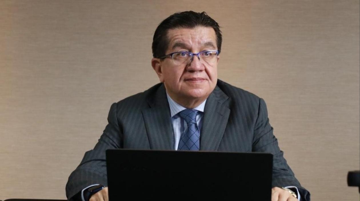 El ministro de Salud, Fernando Ruiz.