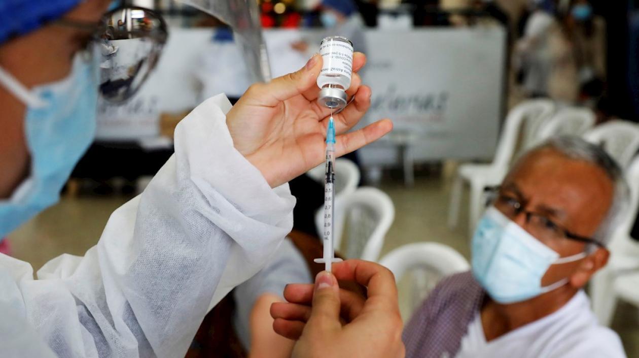 Casi 30 millones de colombianos tienen esquema completo de vacunación contra el Covid-19.
