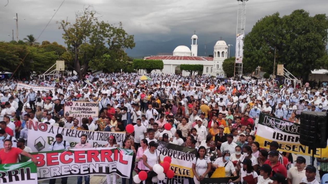 Marchas pacíficas de trabajadores de la minería en el Cesar.