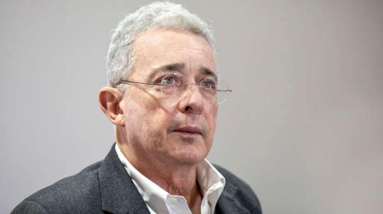 Álvaro Uribe Vélez.