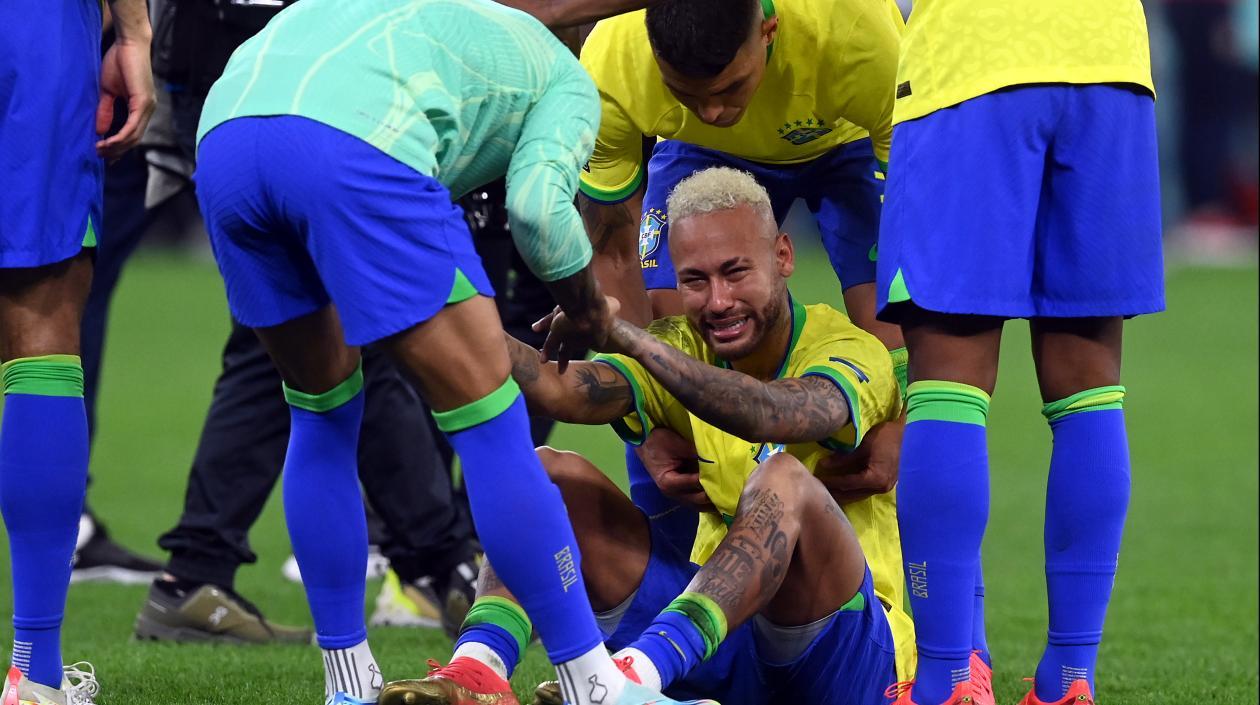 Neymar no aguantó las lágrimas al final del partido contra Croacia. 