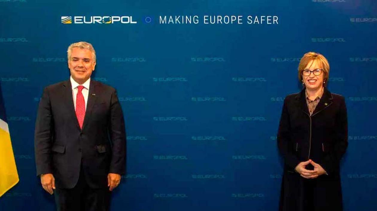 El Presidente Iván Duque y la Directora de Europol, Catherine De Bolle.