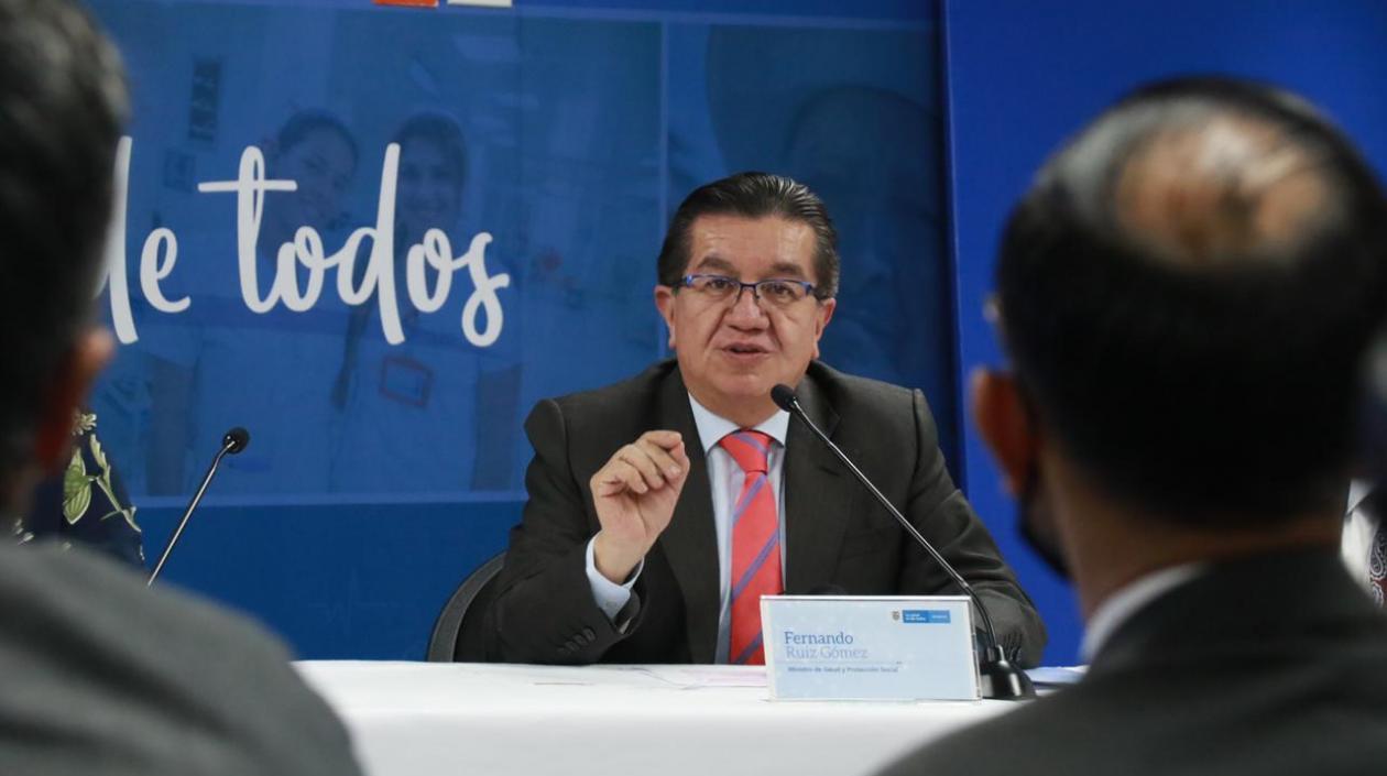 El ministro de Salud y Protección Social, Fernando Ruiz Gómez.