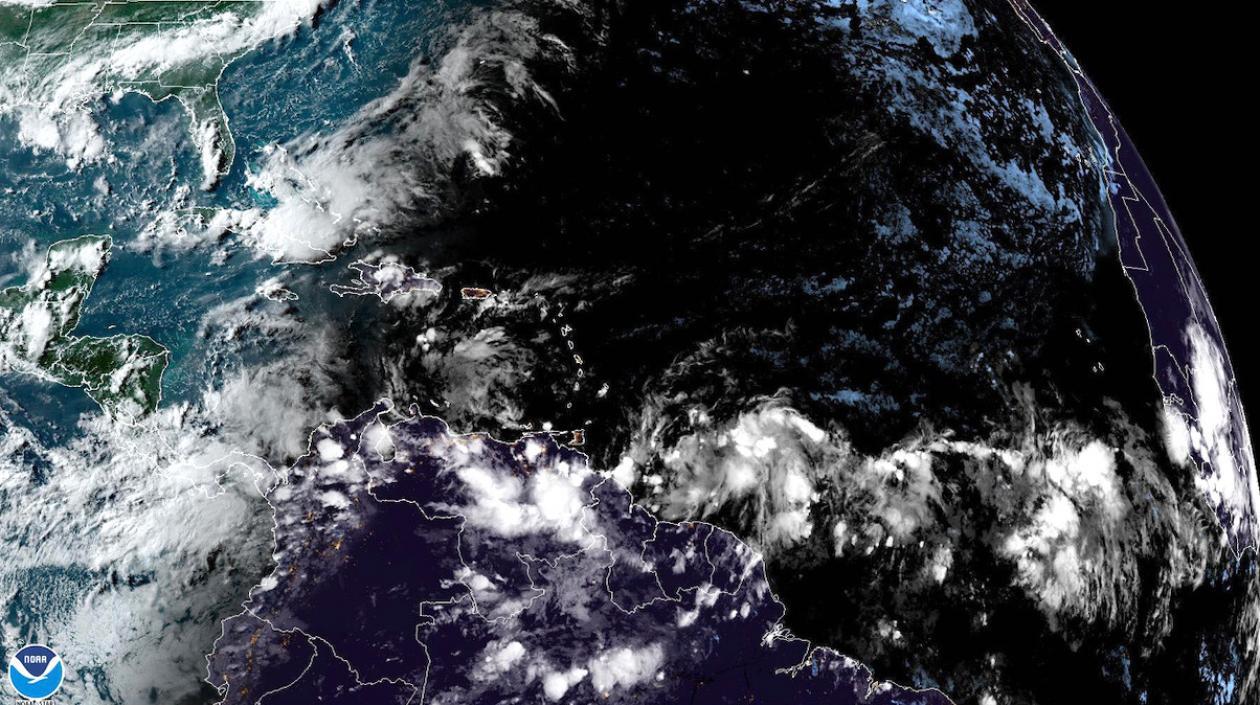 Imagen satelital de la formación de la tormenta.
