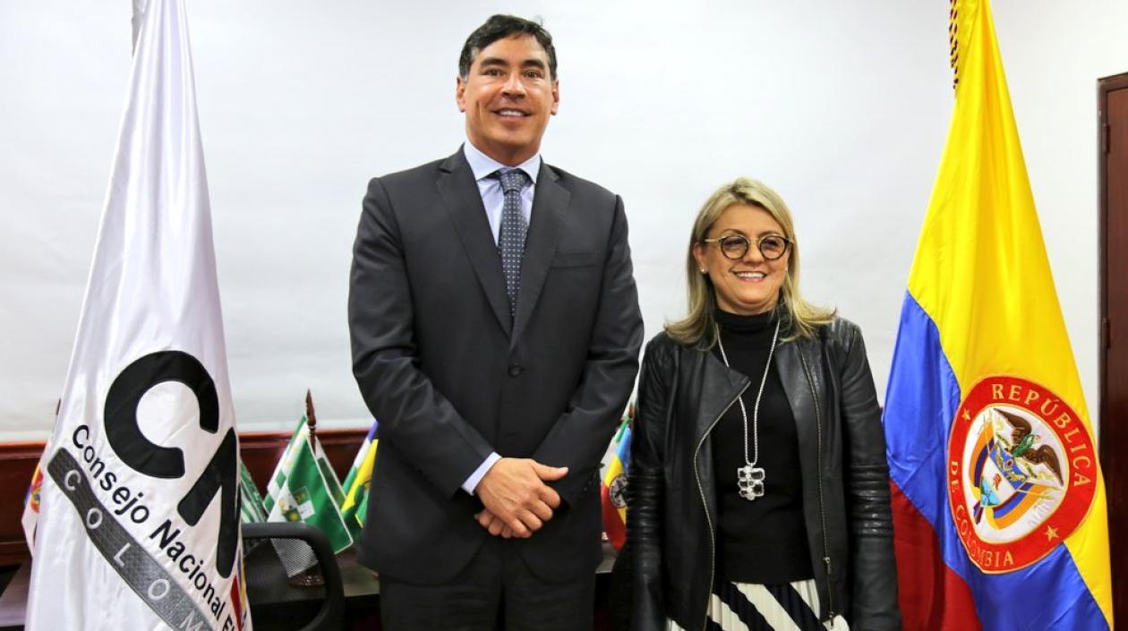 Fabiola Márquez, nueva presidenta del CNE, Álvaro Prada, vicepresidente.