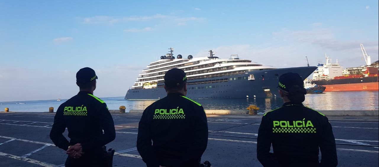 La Policía de Santa Marta en el operativo de arribo del crucero Evrima