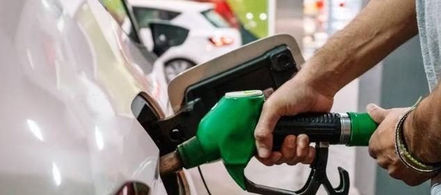 En Barranquilla el precio del galón de gasolina corriente quedó en $10.449.