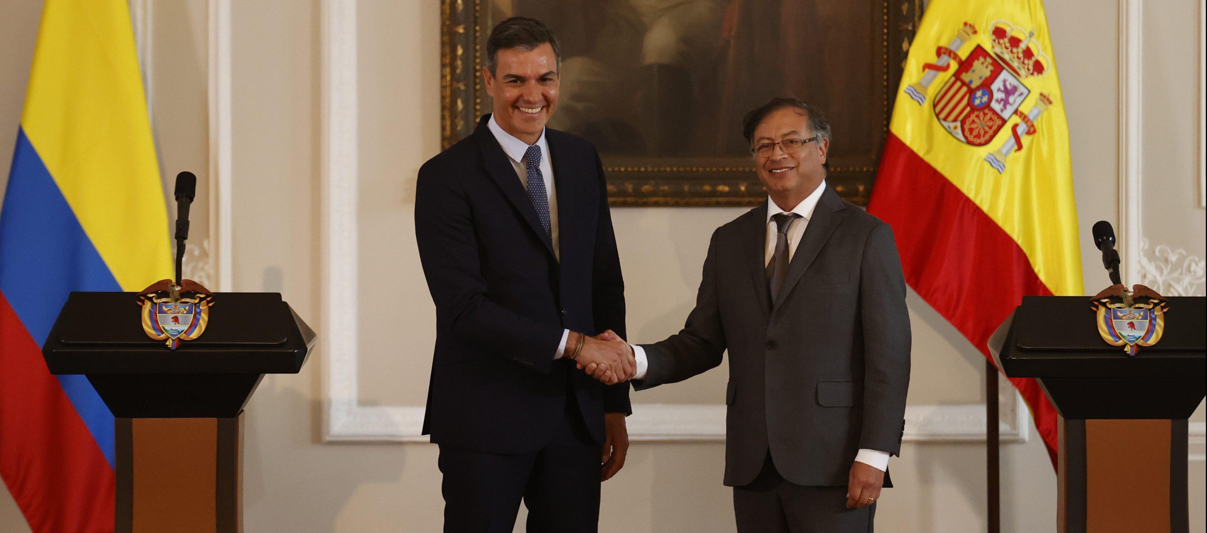 Presidente de Gobierno de España, Pedro Sánchez, junto al Presidente Gustavo Petro.